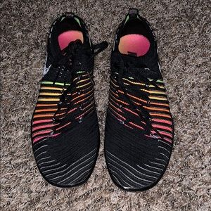 Black Nike Free Runs